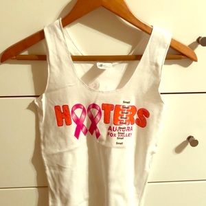 Hooters summer shirt